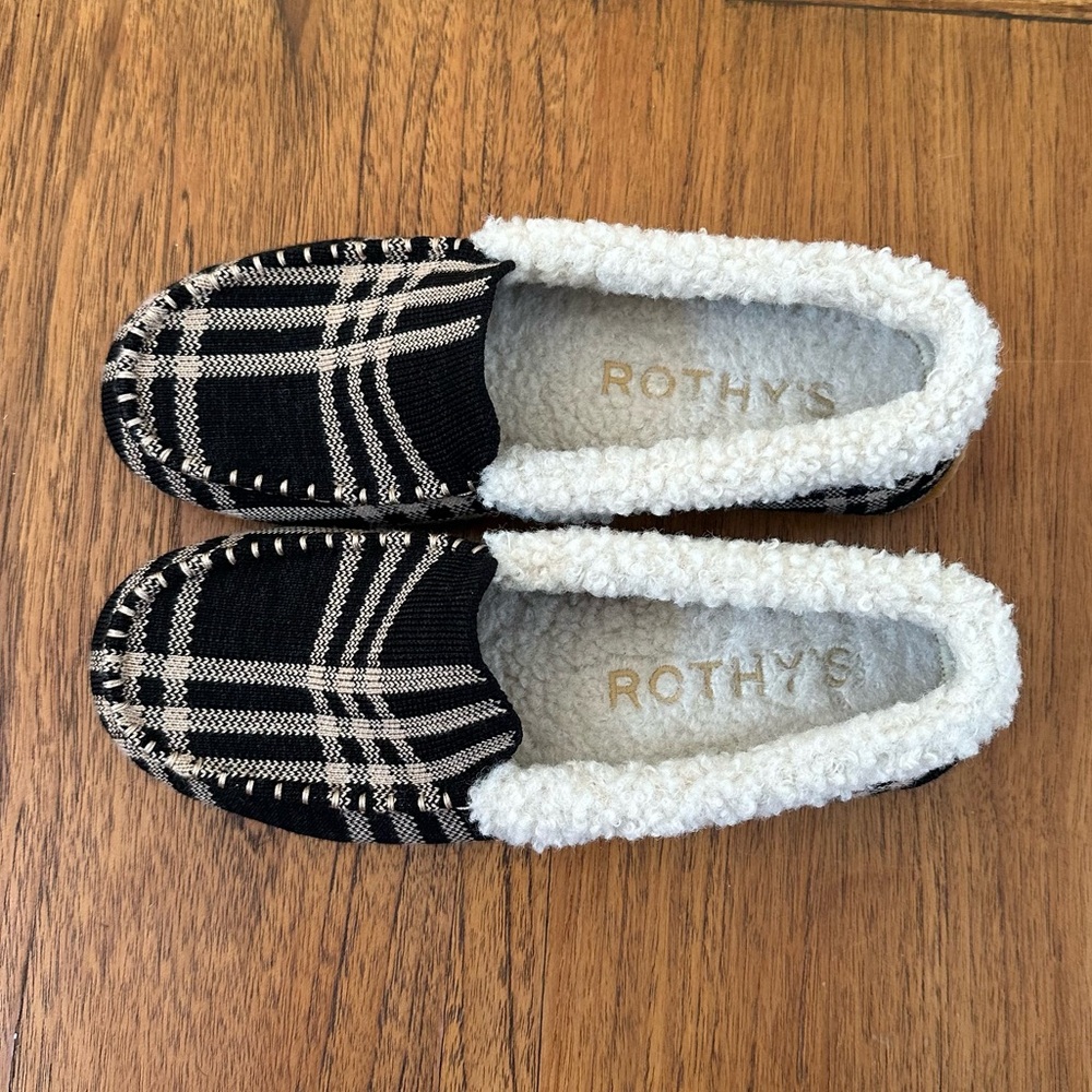 The Slipper- Rothy’s - Picture 2 of 10
